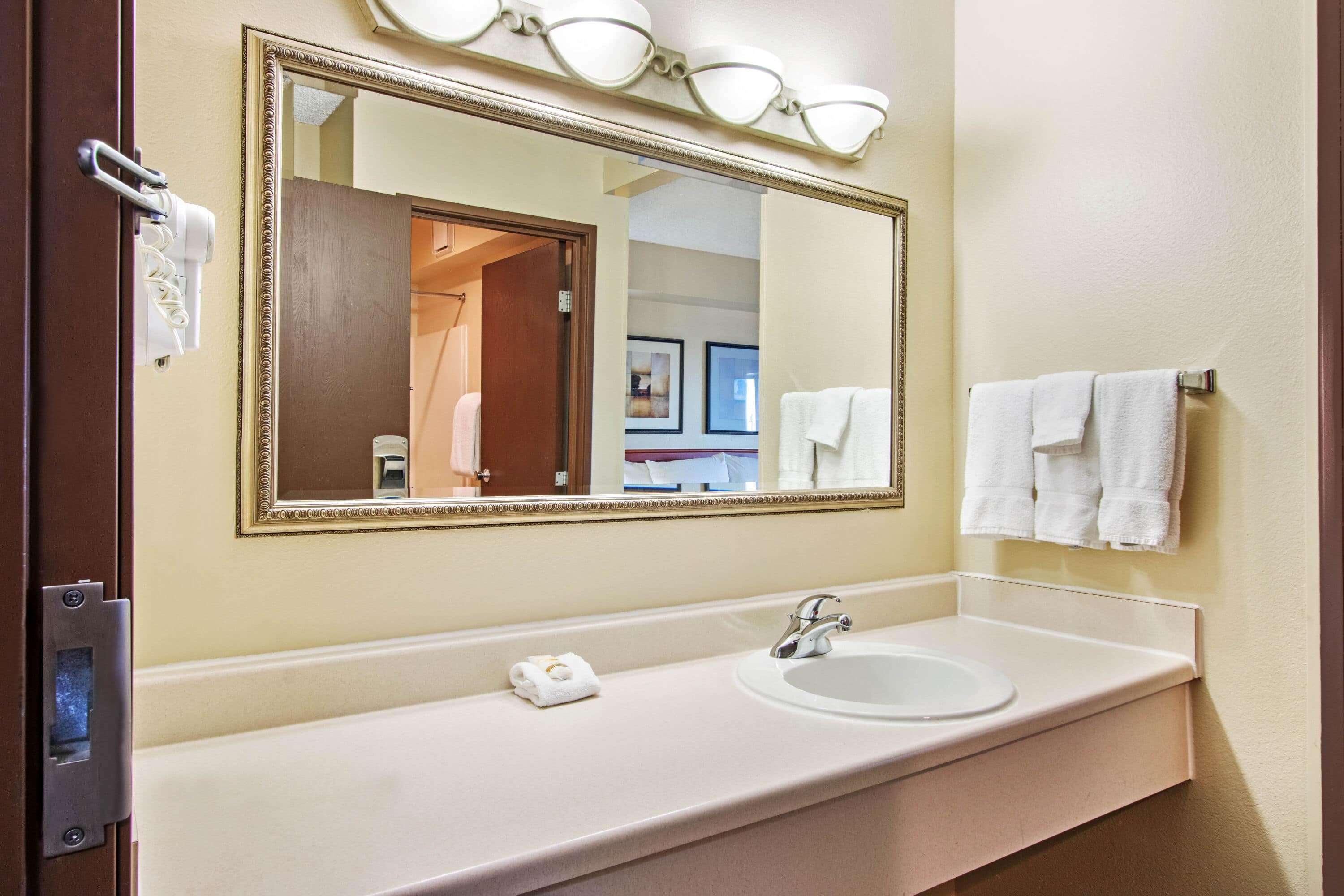 Hotel La Quinta By Wyndham Albuquerque Journal Ctr Nw Esterno foto